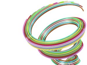 Una espiral con muchos colores asciende y va aumentando en tamaño. 